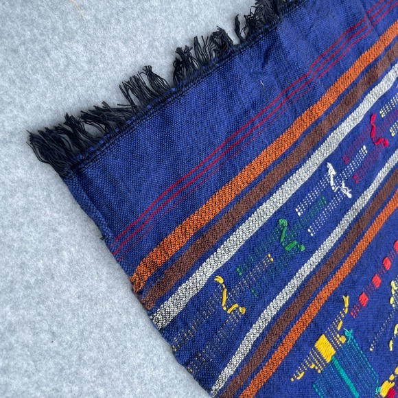 Guatemalan Tapestry Wall Hanging Folk Art Handmade Stitched Textile 22 x 20 - Picture 8 of 10